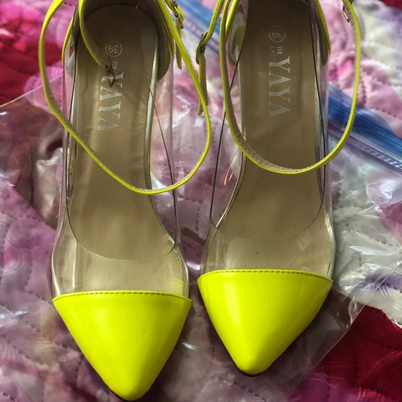 Trendy Neon heels shoes. 3,5 inch - Picture 7 of 8